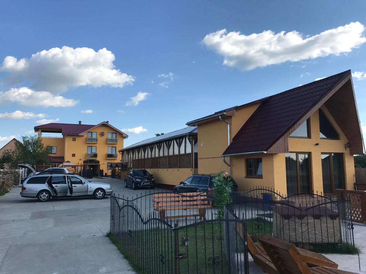 Eden Delux Літній будинок